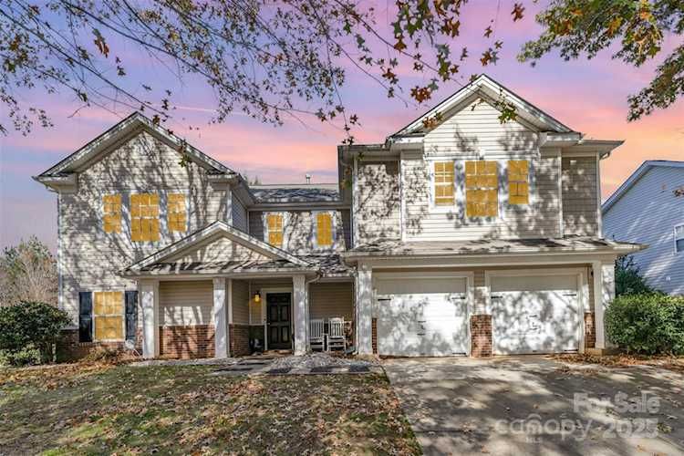 Beautifully maintained 5-bedroom, 3-bath home