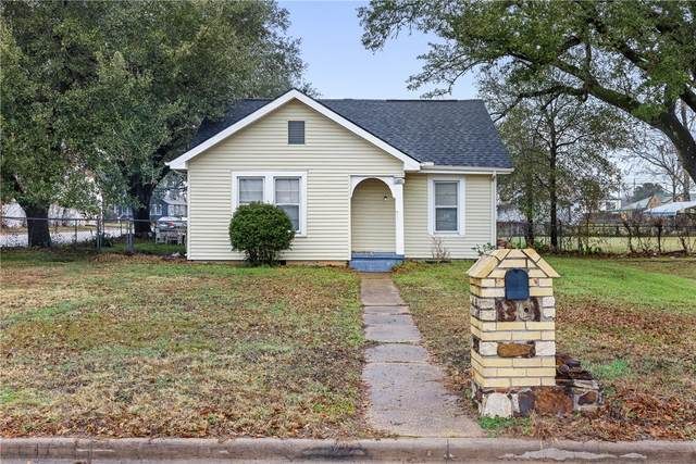 Hearne,  Home for Sale - 3bd 2ba