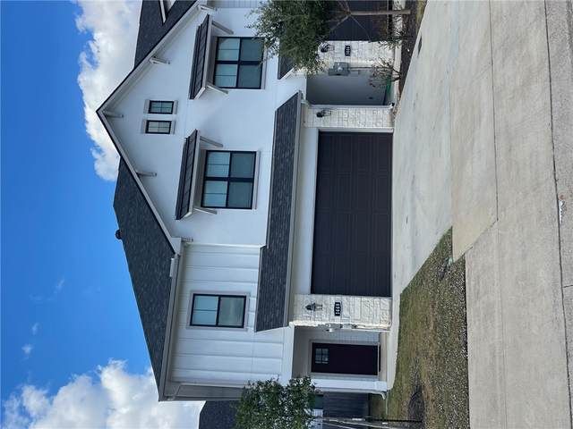 Townhome for Sale in College Station,  (4bd 4ba/1hba)
