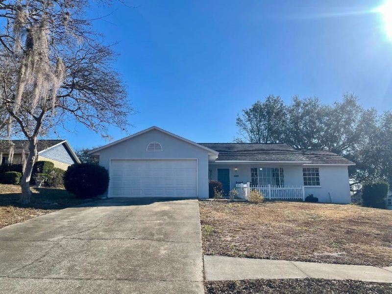 Priced to Sell! 2 Bed, 2 Bath, 2-Car Garage Home in Desirable Wedgewood