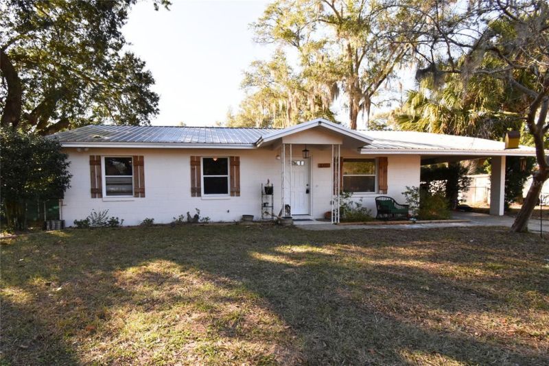 Short Sale. Short Sale. Spacious 3-bedroom