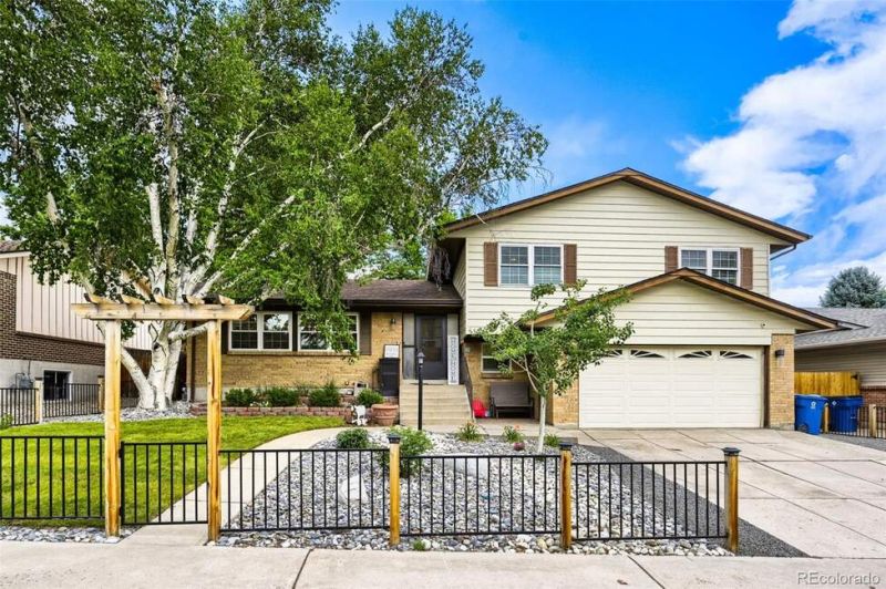 Nestled in the heart of highly sought-after Green Mountain,