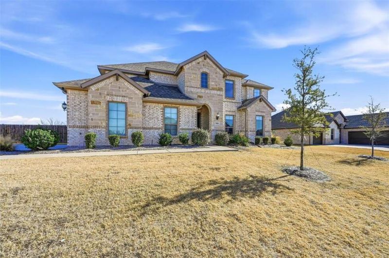 Back On The Market! Buyers Unable to Sale Their Home