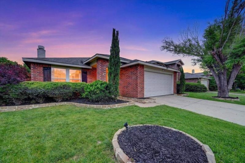 *Ask about the preferred lender incentive. Buyers who finance through